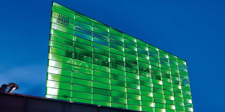 facadegreen 768x384